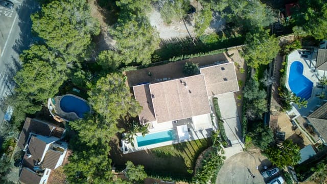 4 soverom Villa til salgs i Santa Ponsa, Calvià - € 3 100 000 (Ref: 9002533)