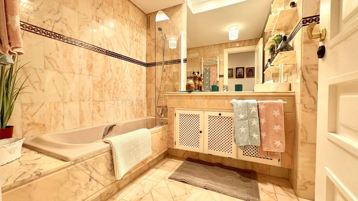 2 soveværelse Lejlighed til salg i Santa Ponsa med swimmingpool garage - € 795.000 (Ref: 9002540)