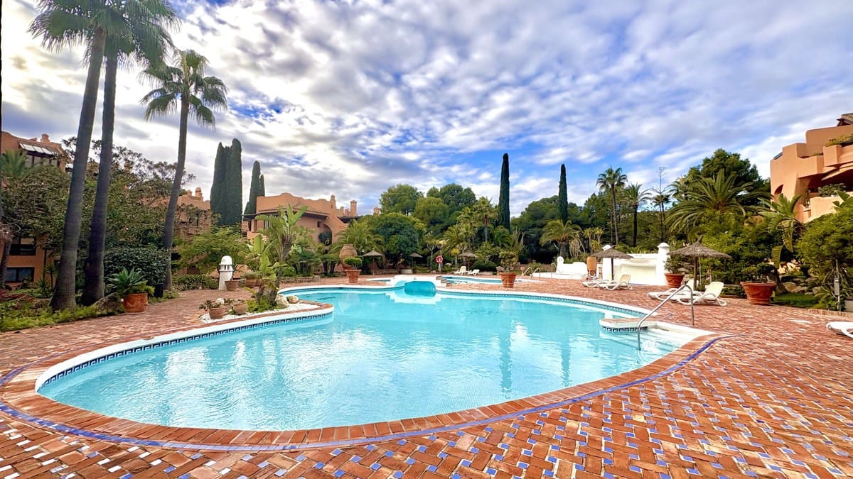 2 soveværelse Lejlighed til salg i Santa Ponsa med swimmingpool garage - € 795.000 (Ref: 9002540)