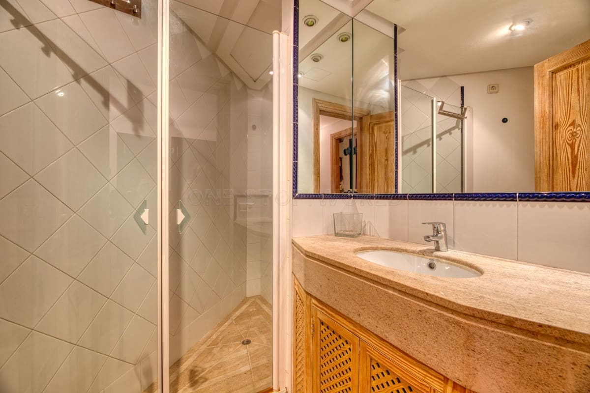 2 sypialnia Mieszkanie na sprzedaż w Bendinat - 895 000 € (Ref: 9002542)