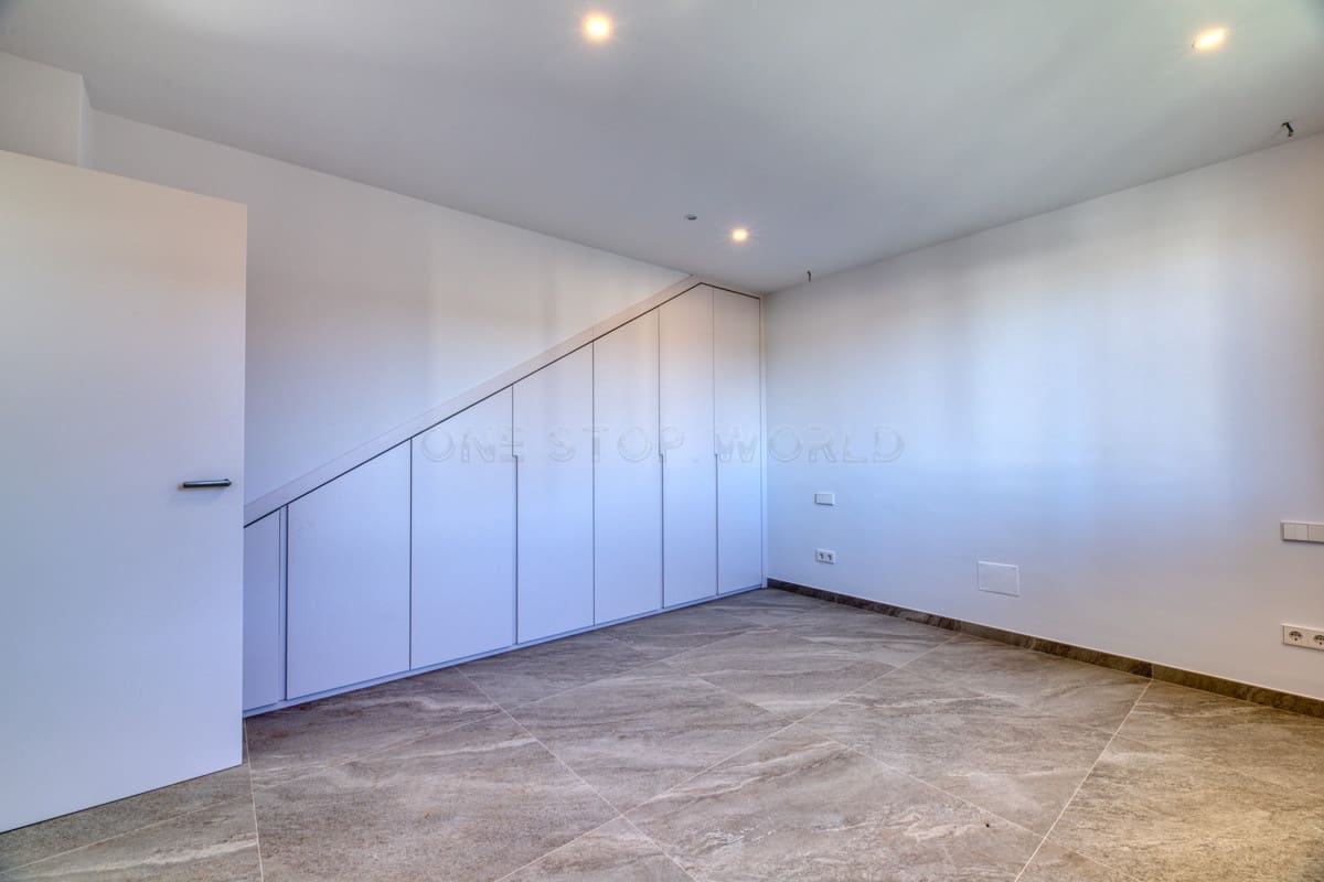 4 soveværelse Villa til salg i El Toro / Port Adriano - € 2.500.000 (Ref: 9002546)