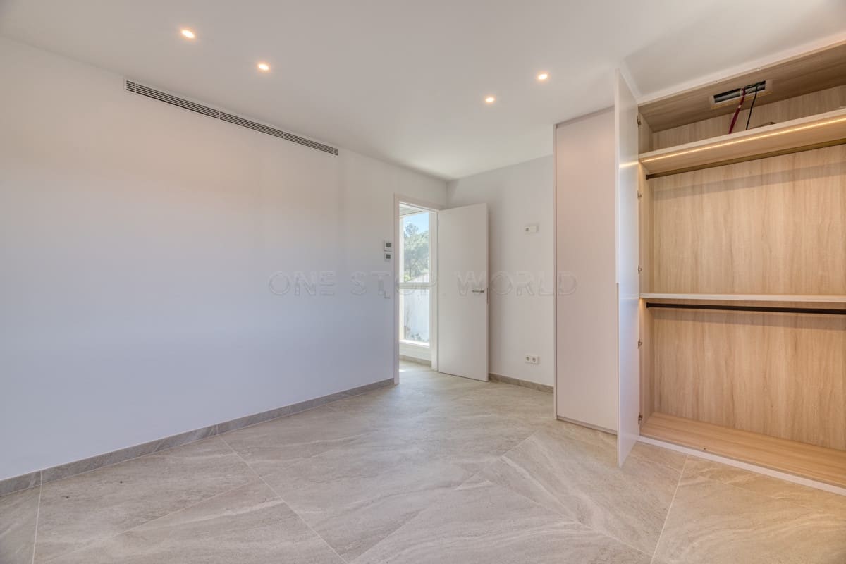 4 soveværelse Villa til salg i El Toro / Port Adriano - € 2.500.000 (Ref: 9002546)