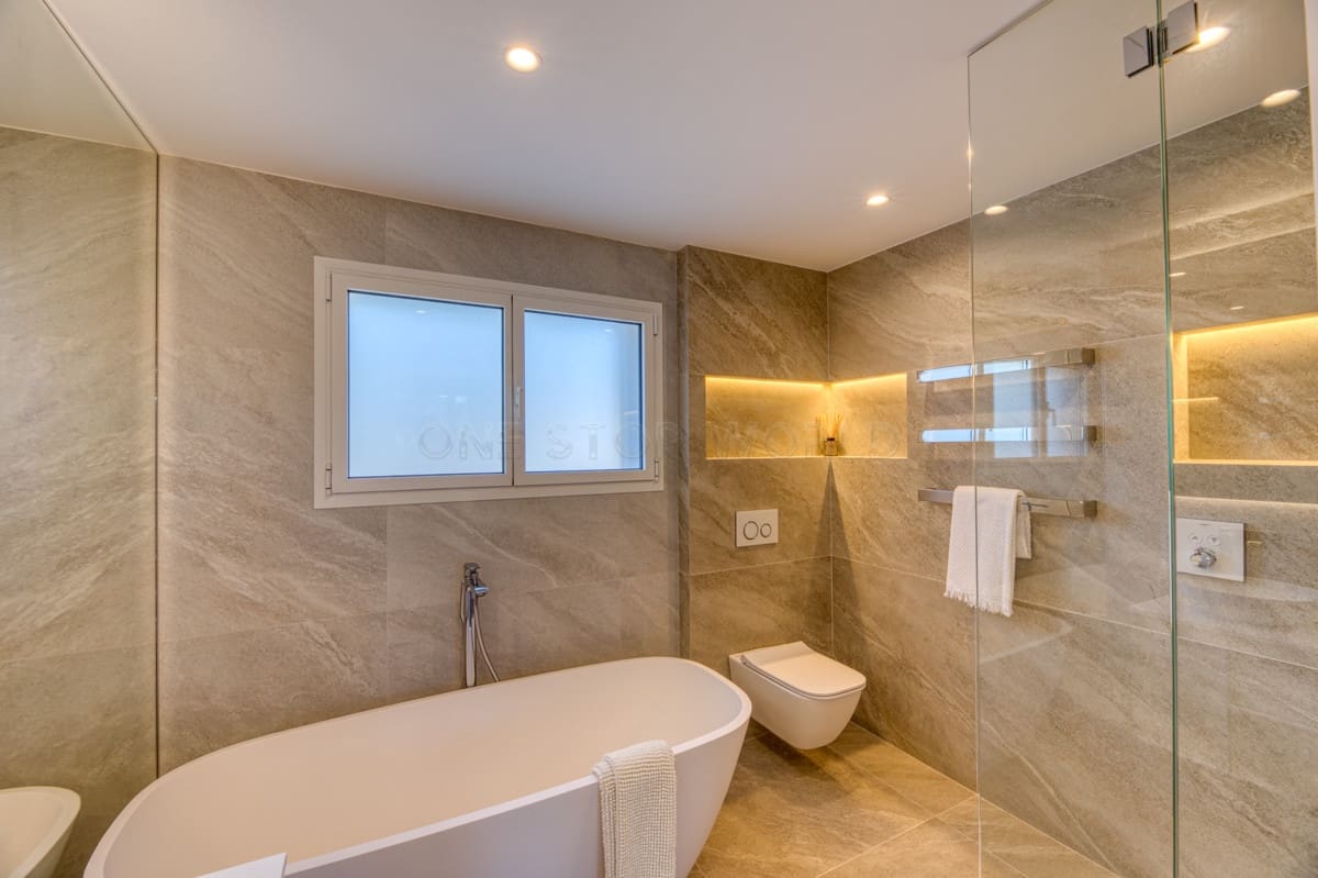 4 soveværelse Villa til salg i El Toro / Port Adriano - € 2.500.000 (Ref: 9002546)