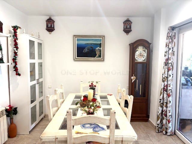 4 soveværelse Villa til salg i El Toro / Port Adriano med swimmingpool - € 1.650.000 (Ref: 9002547)