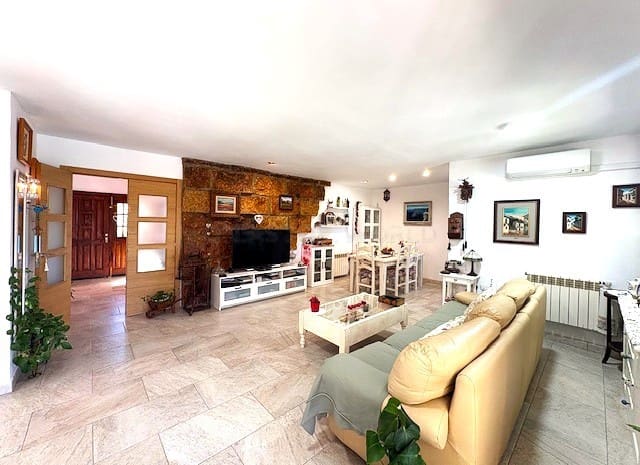 4 soveværelse Villa til salg i El Toro / Port Adriano med swimmingpool - € 1.650.000 (Ref: 9002547)