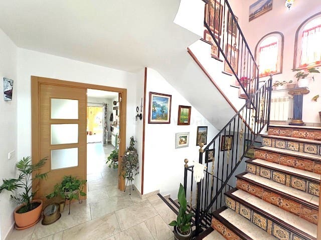 4 soveværelse Villa til salg i El Toro / Port Adriano med swimmingpool - € 1.650.000 (Ref: 9002547)