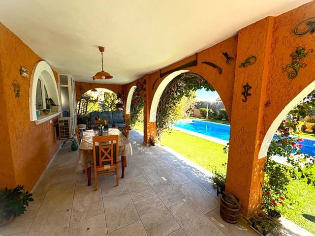 4 bedroom Villa for sale in El Toro / Port Adriano, Calvià with pool - € 1,650,000 (Ref: 9002547)