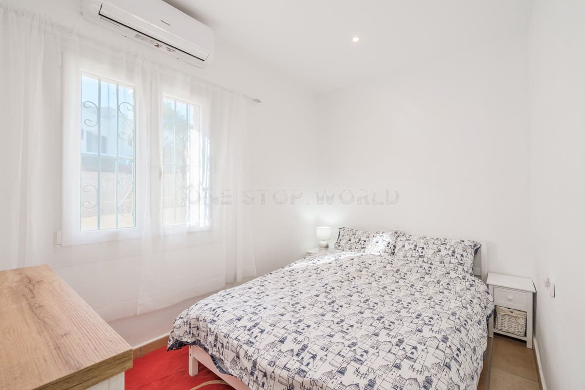 3 chambre Villa/Maison à vendre à Santa Ponsa avec piscine - 1 500 000 € (Ref: 9002548)