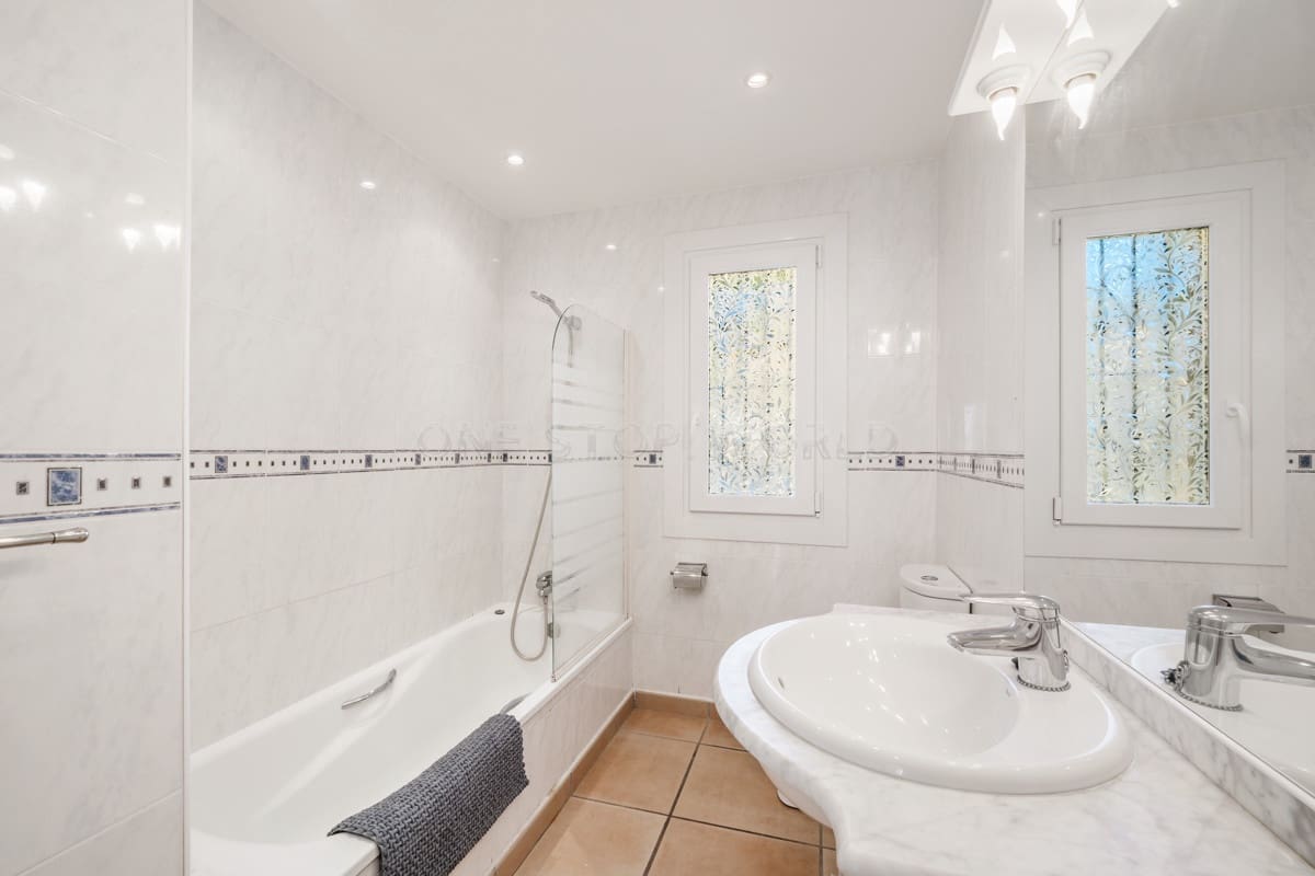 3 chambre Villa/Maison à vendre à Santa Ponsa avec piscine - 1 500 000 € (Ref: 9002548)