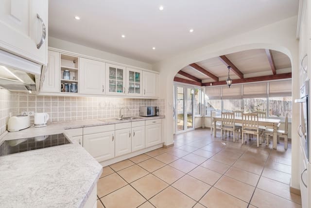 3 chambre Villa/Maison à vendre à Santa Ponsa, Calvià avec piscine - 1 500 000 € (Ref: 9002548)