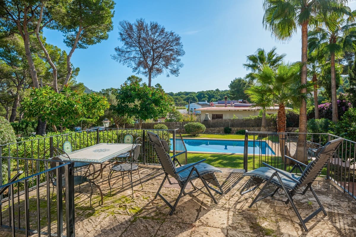 3 chambre Villa/Maison à vendre à Santa Ponsa avec piscine - 1 500 000 € (Ref: 9002548)