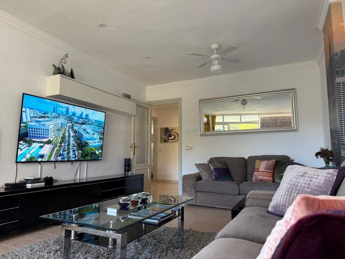 Piso de 2 habitaciones en Portals Nous en venta con piscina - 900.000 € (Ref: 9002552)