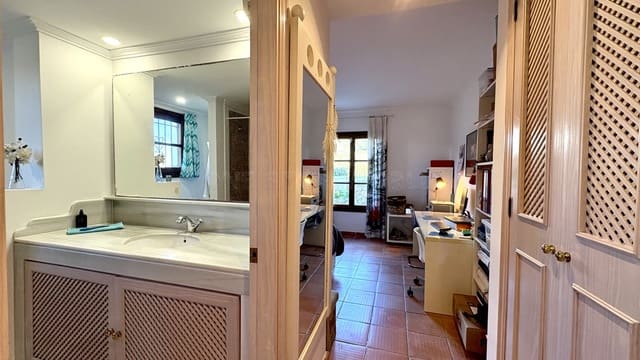 2 soveværelse Lejlighed til salg i Santa Ponsa, Calvià - € 795.000 (Ref: 9002556)