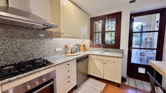 2 soveværelse Lejlighed til salg i Santa Ponsa, Calvià - € 795.000 (Ref: 9002556)