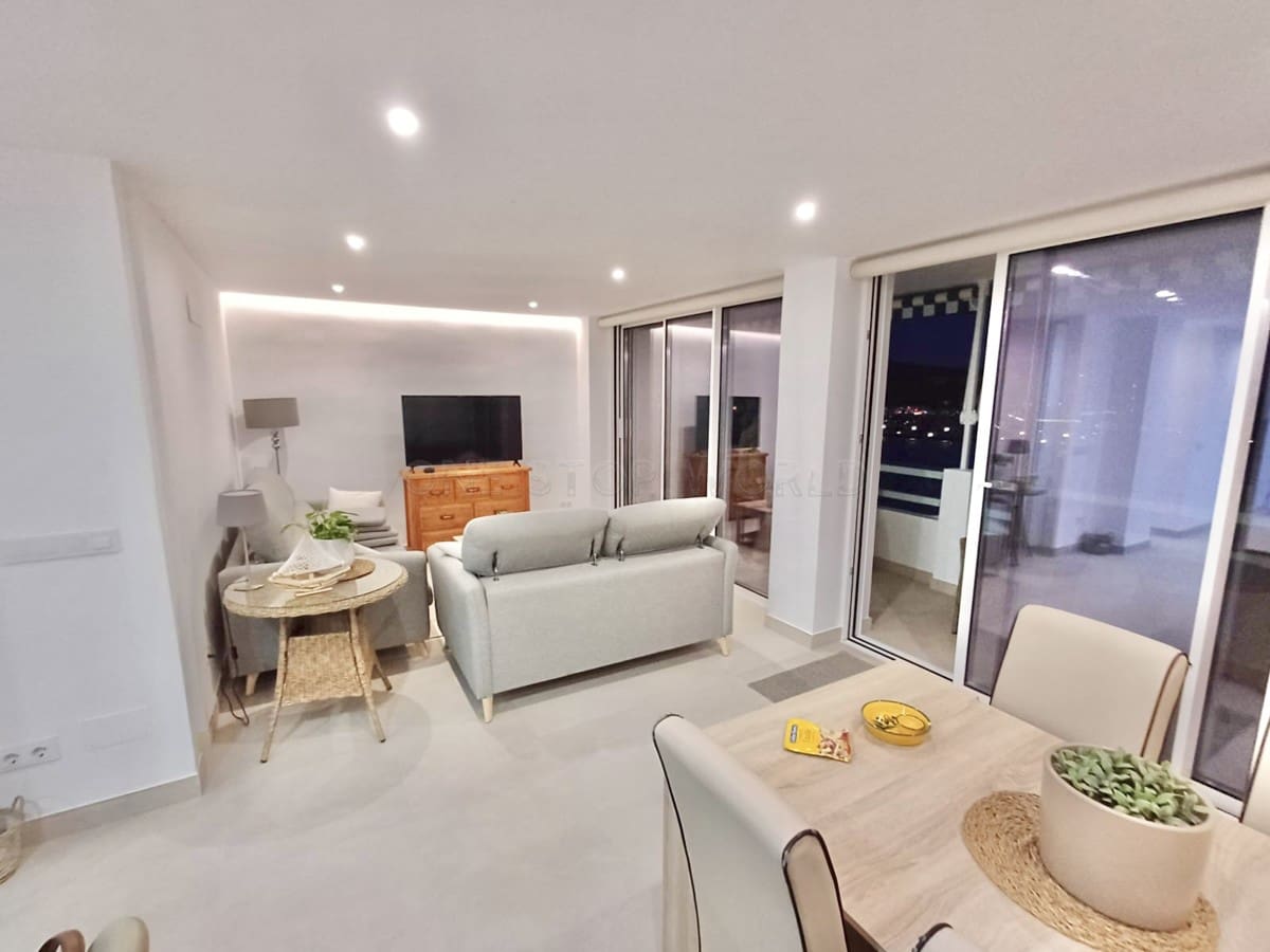 1 slaapkamer Flat te koop in El Toro / Port Adriano - € 550.000 (Ref: 9002558)