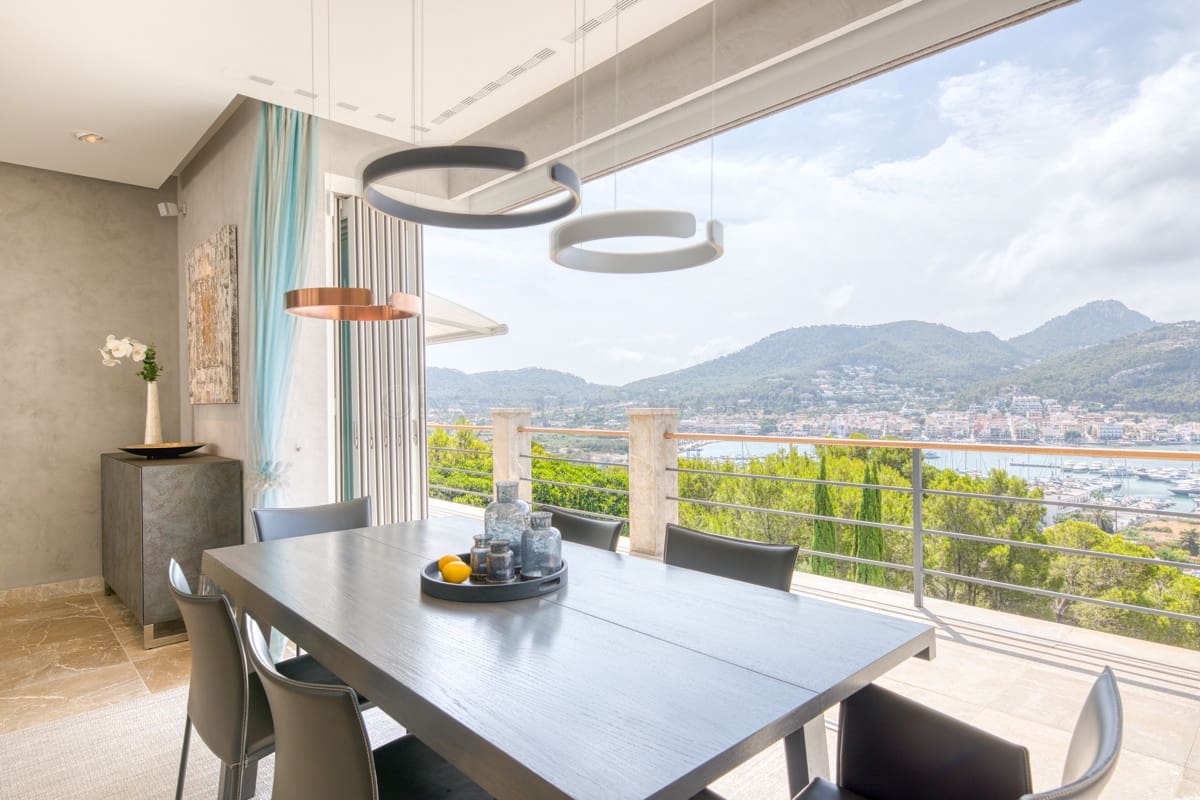 5 bedroom Villa for sale in Puerto de Andratx - € 9,900,000 (Ref: 9002559)