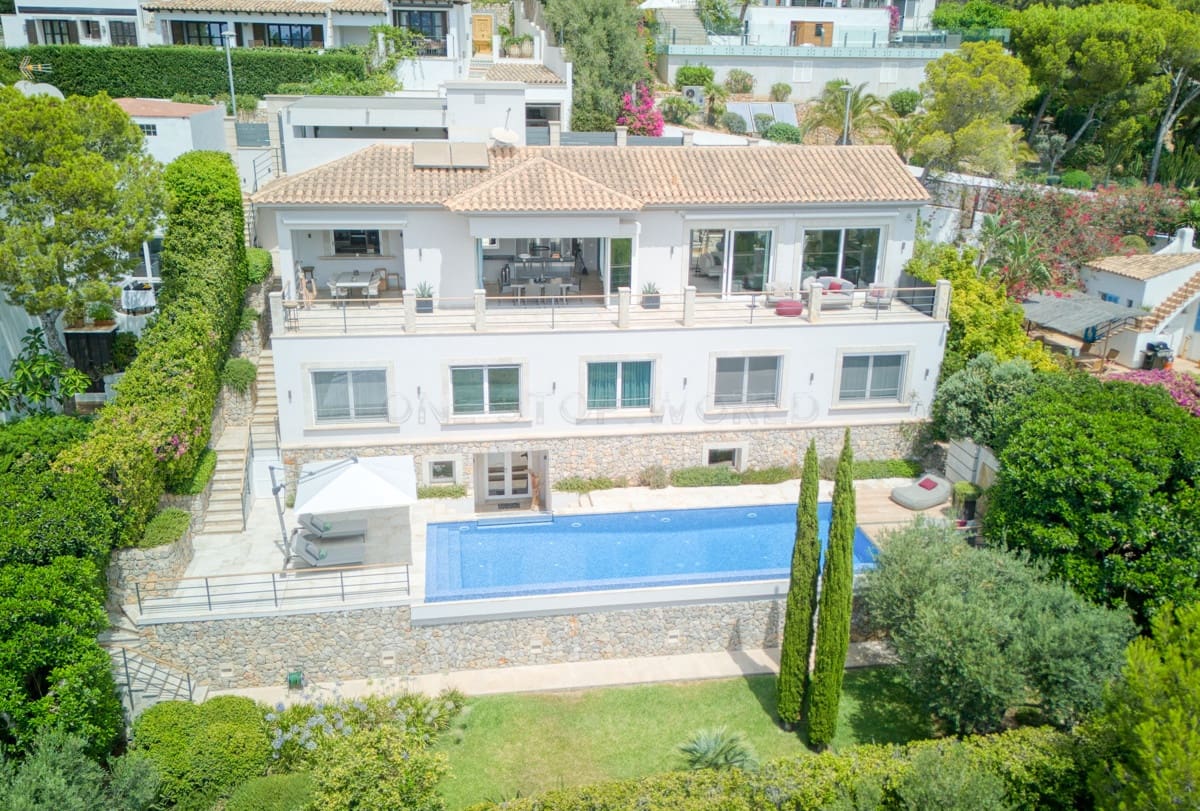 5 bedroom Villa for sale in Puerto de Andratx - € 9,900,000 (Ref: 9002559)