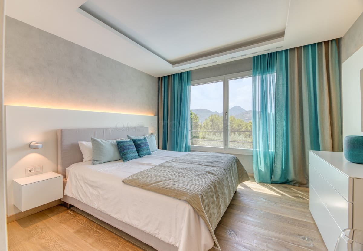 5 bedroom Villa for sale in Puerto de Andratx - € 9,900,000 (Ref: 9002559)