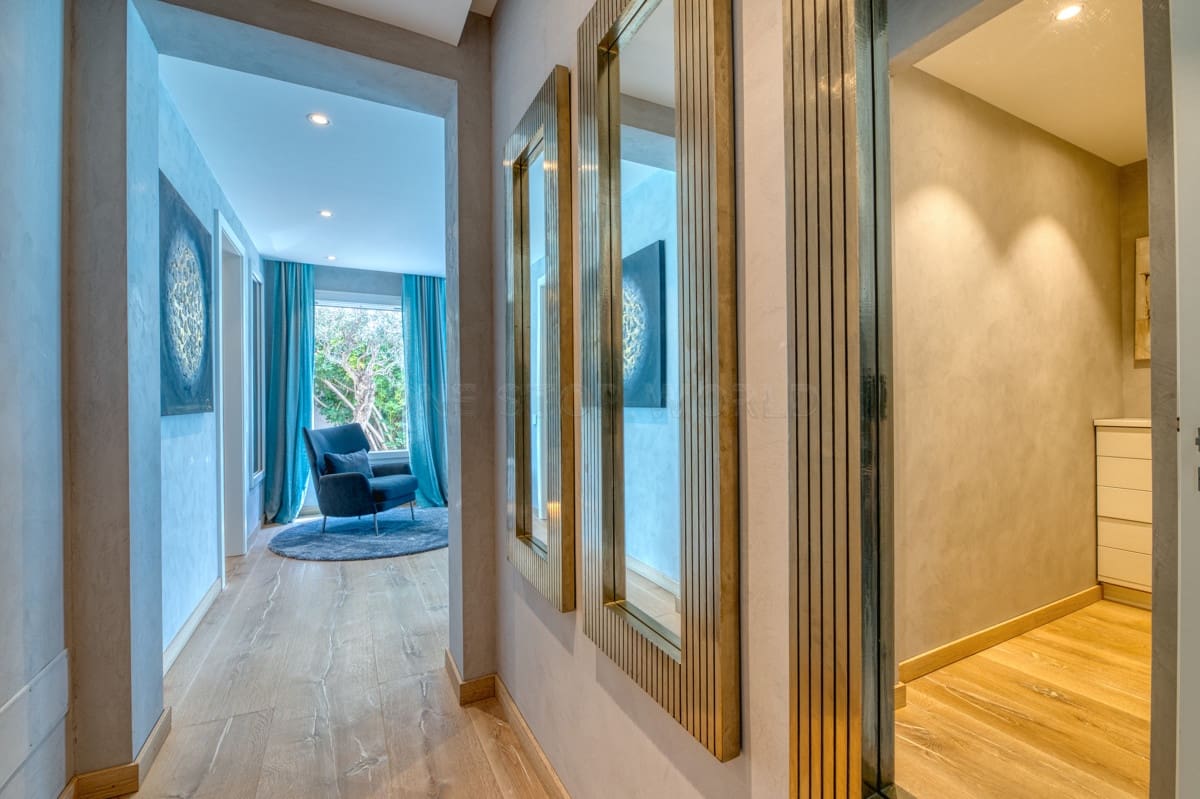 5 bedroom Villa for sale in Puerto de Andratx - € 9,900,000 (Ref: 9002559)