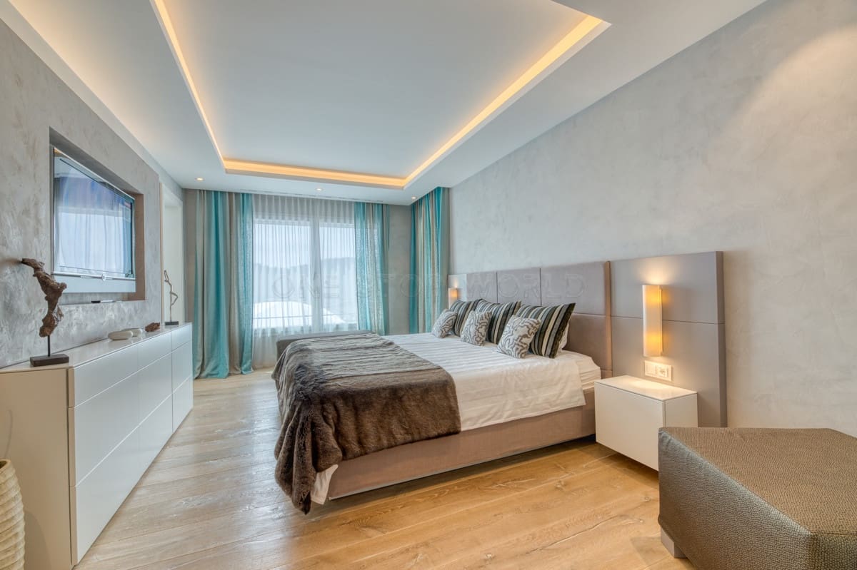 5 bedroom Villa for sale in Puerto de Andratx - € 9,900,000 (Ref: 9002559)