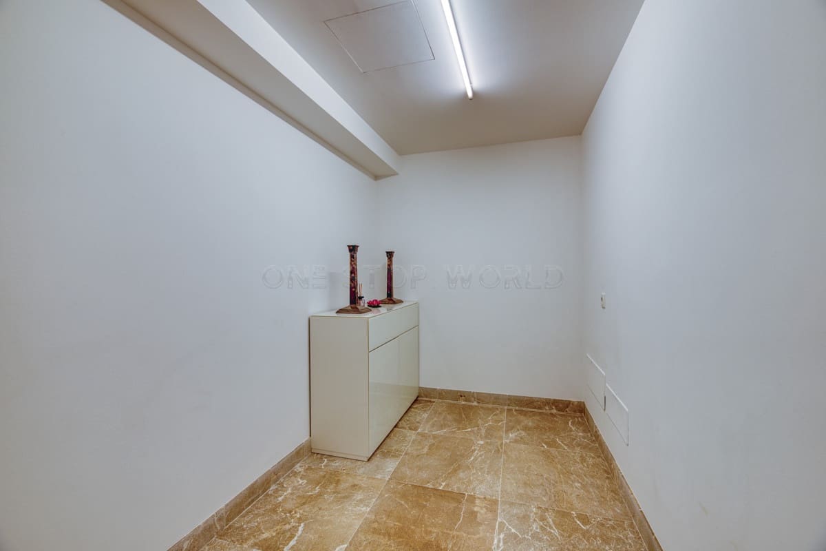 5 bedroom Villa for sale in Puerto de Andratx - € 9,900,000 (Ref: 9002559)