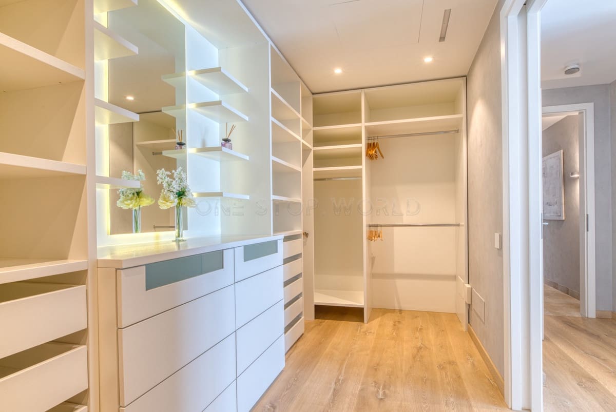 5 bedroom Villa for sale in Puerto de Andratx - € 9,900,000 (Ref: 9002559)