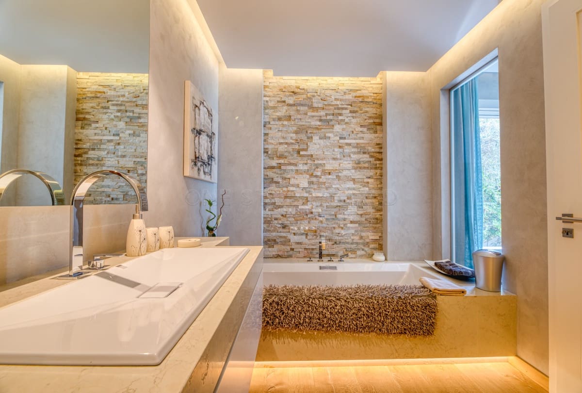 5 bedroom Villa for sale in Puerto de Andratx - € 9,900,000 (Ref: 9002559)