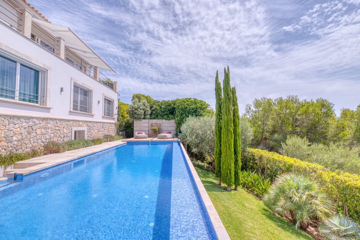5 bedroom Villa for sale in Puerto de Andratx - € 9,900,000 (Ref: 9002559)
