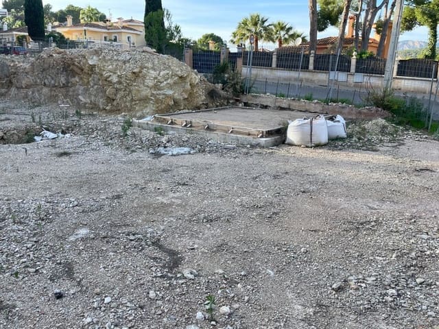 Rakentamaton maa myytävänä paikassa Santa Ponsa, Calvià - 900 000 € (Ref: 9002560)