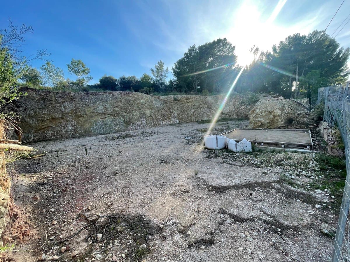 Grunde uden byggetilladelser til salg i Santa Ponsa - € 900.000 (Ref: 9002560)