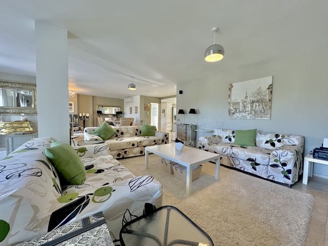 5 makuuhuone Huvila myytävänä paikassa El Toro / Port Adriano, Calvià mukana uima-altaan - 1 600 000 € (Ref: 9002562)