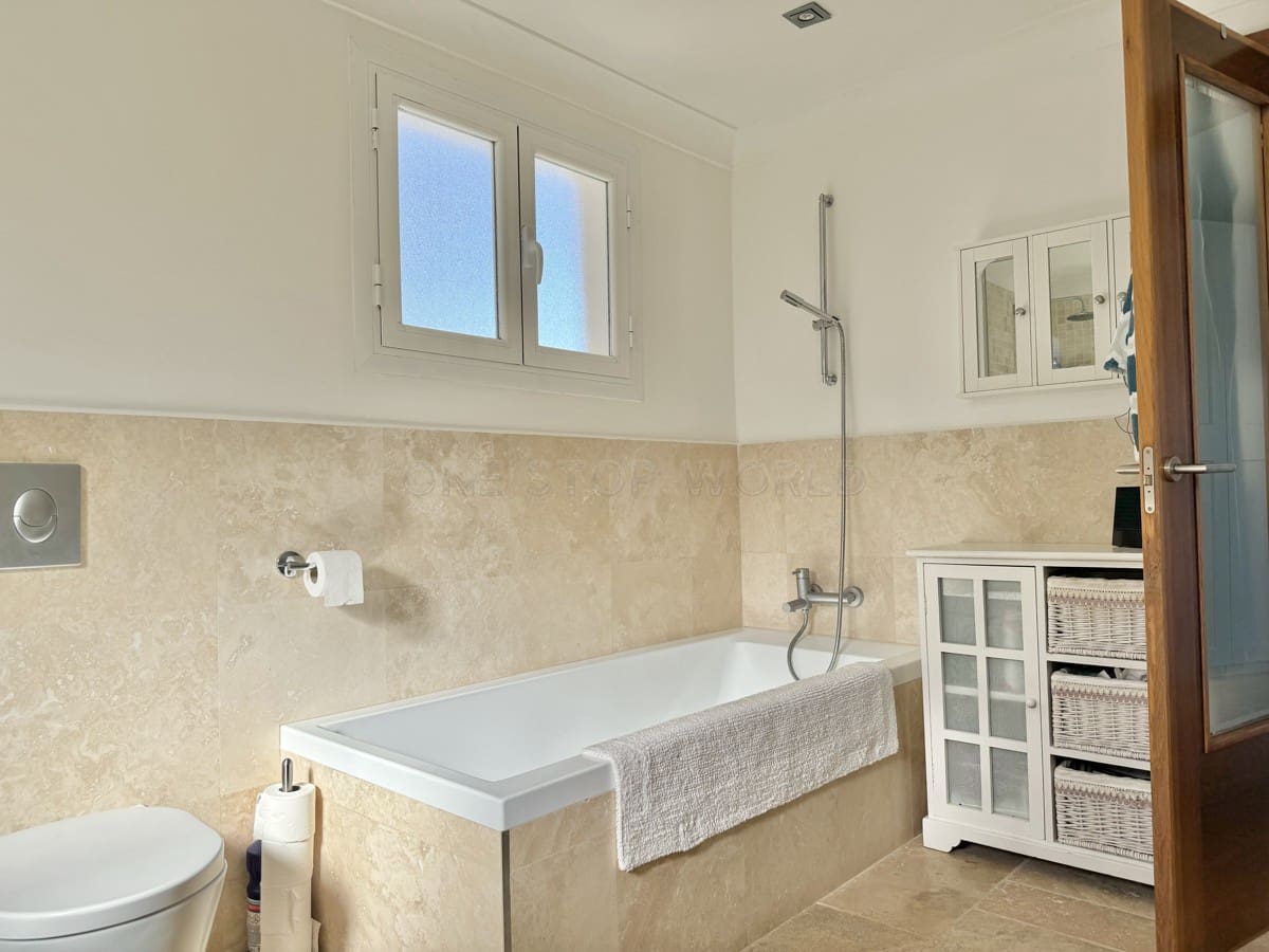 5 soveværelse Villa til salg i El Toro / Port Adriano med swimmingpool - € 1.600.000 (Ref: 9002562)