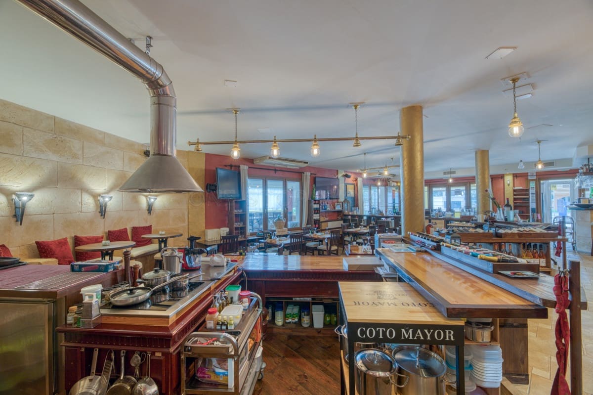 3 soveværelse Villa til salg i El Toro / Port Adriano - € 1.650.000 (Ref: 9002569)