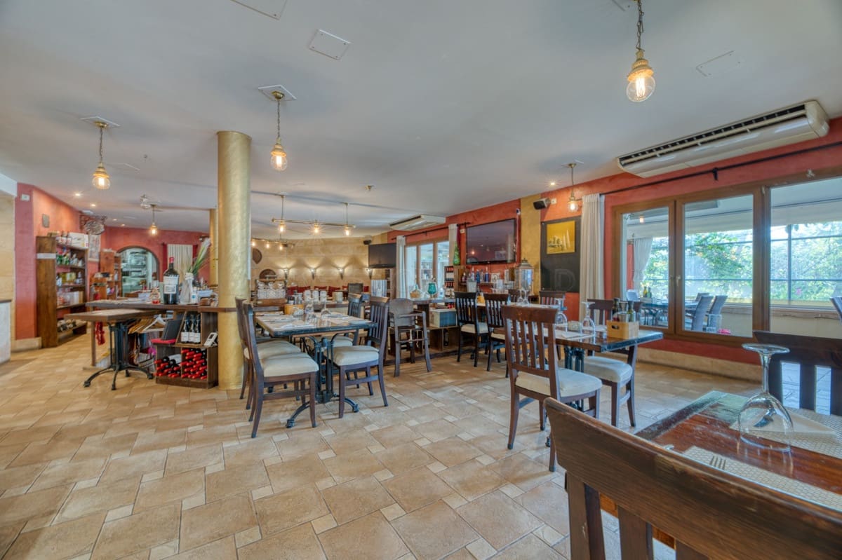 3 soveværelse Villa til salg i El Toro / Port Adriano - € 1.650.000 (Ref: 9002569)