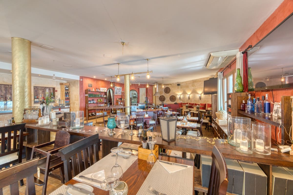 3 soveværelse Villa til salg i El Toro / Port Adriano - € 1.650.000 (Ref: 9002569)