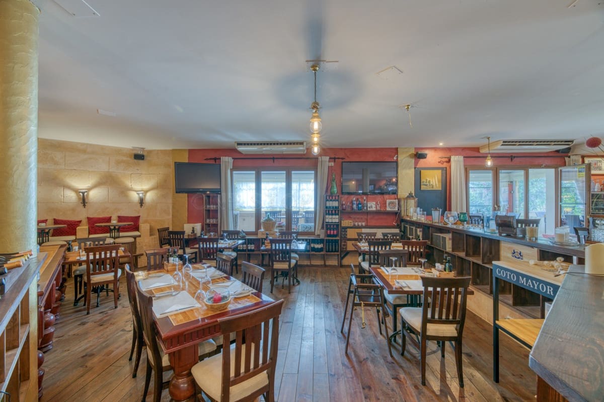 3 soveværelse Villa til salg i El Toro / Port Adriano - € 1.650.000 (Ref: 9002569)