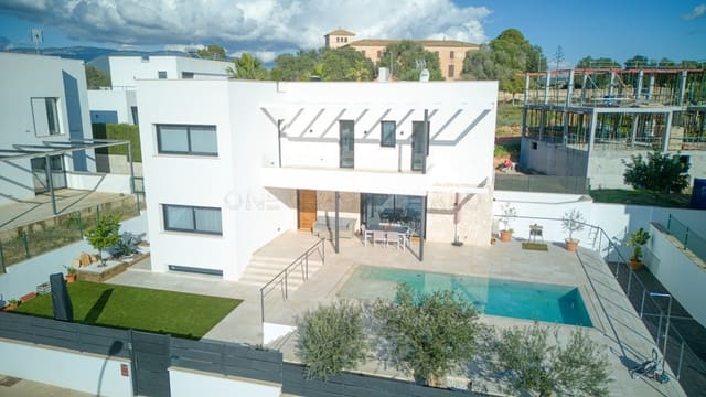 Chalet de 4 habitaciones en Marratxí en venta con piscina - 1.720.000 € (Ref: 9002584)