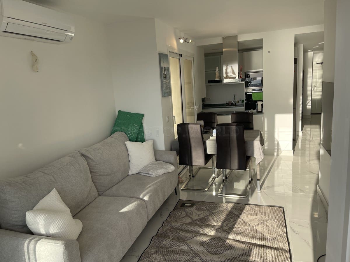 3 bedroom Flat for sale in Palma de Mallorca - € 625,000 (Ref: 9002595)