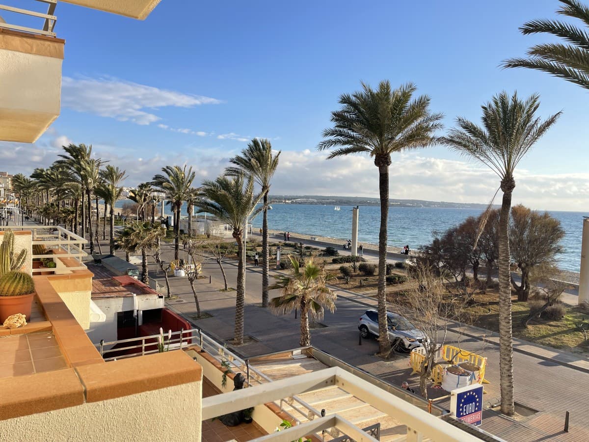 3 bedroom Flat for sale in Palma de Mallorca - € 625,000 (Ref: 9002595)