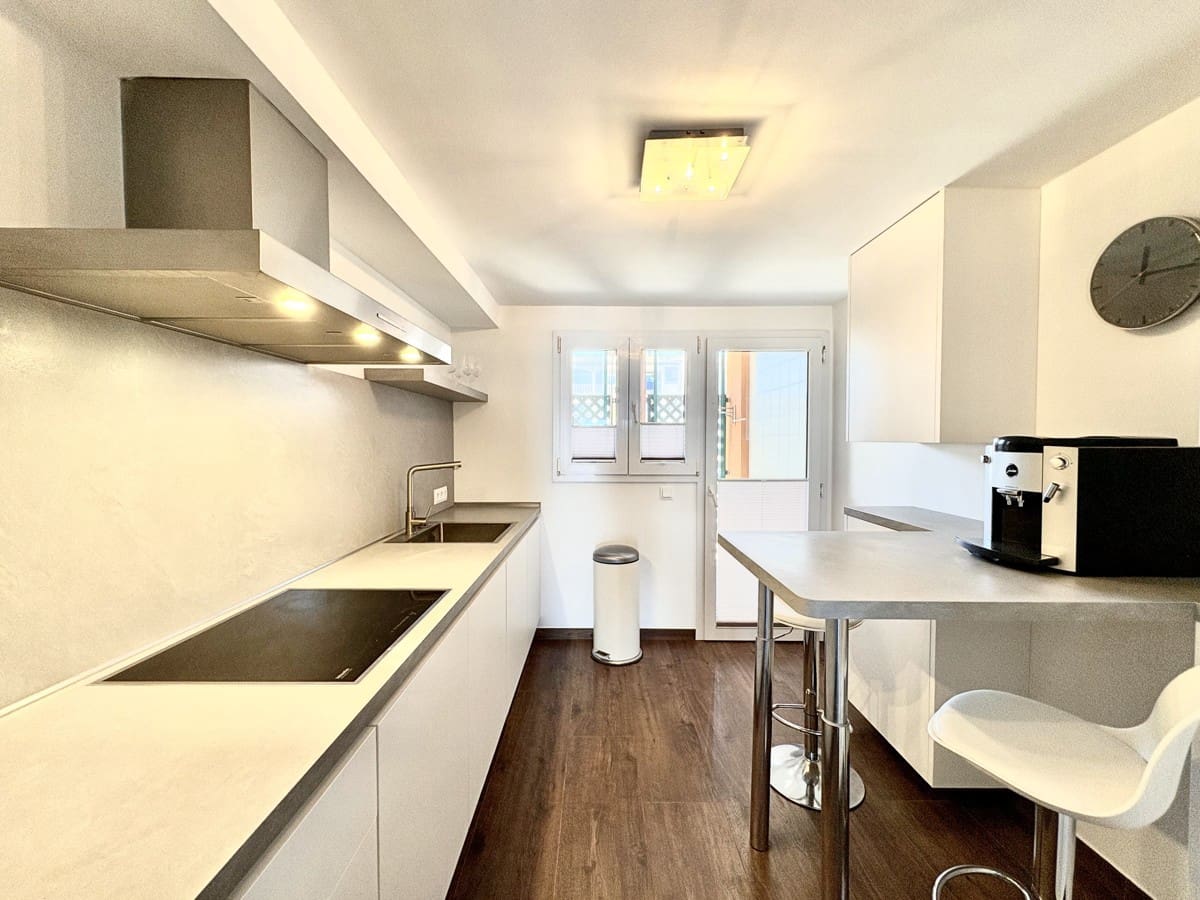 2 soveværelse Lejlighed til salg i El Toro / Port Adriano - € 1.195.000 (Ref: 9024043)