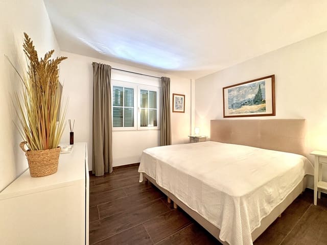 2 bedroom Flat for sale in El Toro / Port Adriano, Calvià - € 1,195,000 (Ref: 9024043)