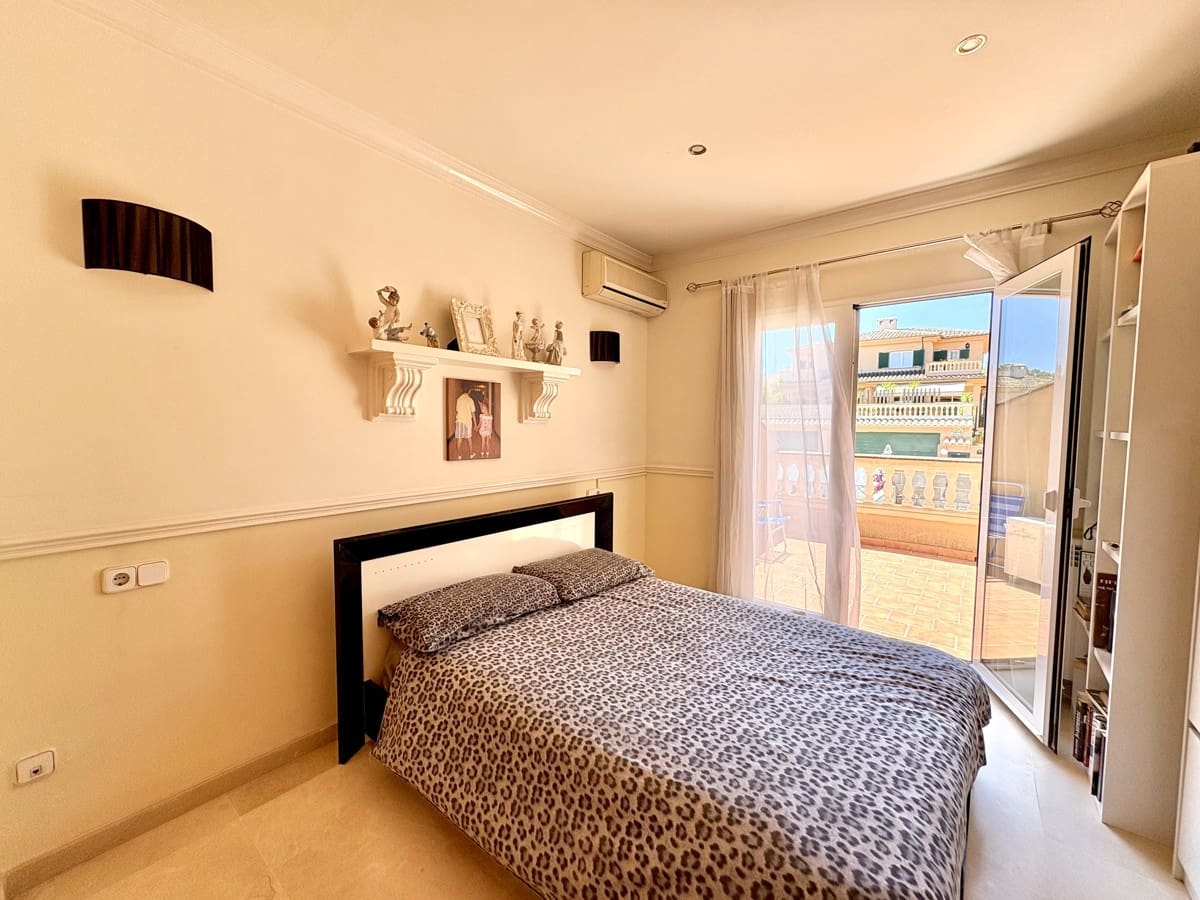 4 soveværelse Byhus til salg i Palmanova - € 850.000 (Ref: 9028378)