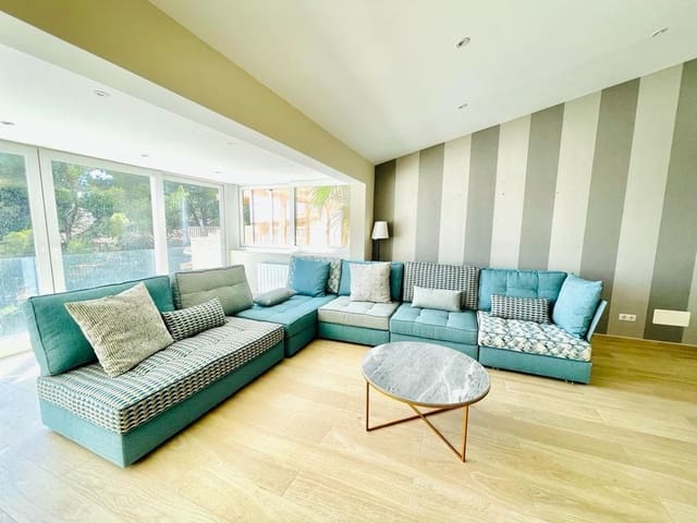 4 soveværelse Byhus til leje i Costa d'en Blanes, Calvià med swimmingpool - € 4.000 (Ref: 9036060)