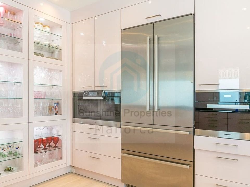 4 soveværelse Byhus til salg i El Toro / Port Adriano med swimmingpool garage - € 1.385.000 (Ref: 9057216)