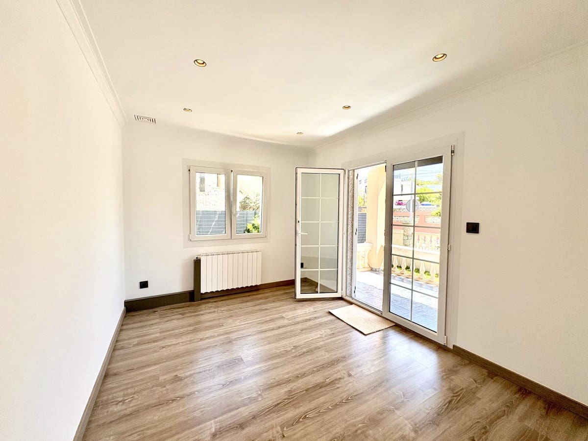 4 soverom Hus til leie i El Toro / Port Adriano - € 4 000 (Ref: 9077463)