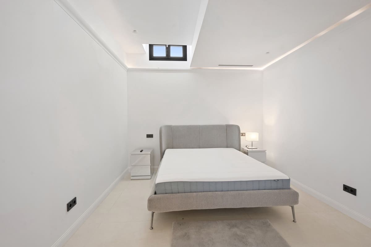 4 soveværelse Villa til leje i Son Gual - € 10.000 (Ref: 9077464)