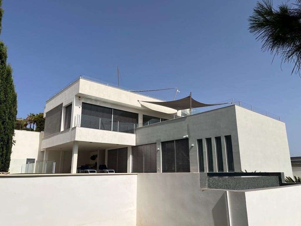 3 soveværelse Villa til salg i Santa Ponsa - € 5.900.000 (Ref: 9129246)