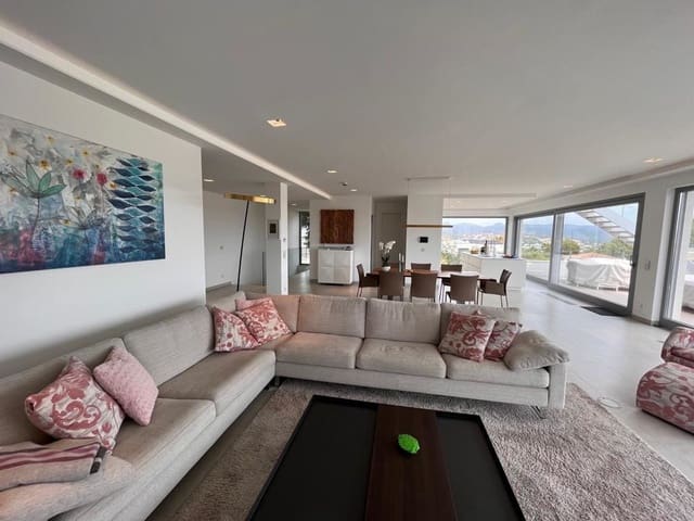 Chalet de 3 habitaciones en Santa Ponsa, Calvià en venta - 5.900.000 € (Ref: 9129246)