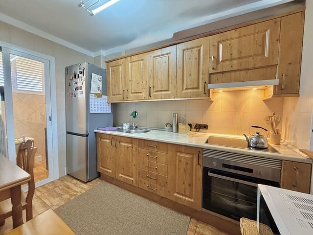 Penthouse til leje i El Toro / Port Adriano, Calvià - € 1.800 (Ref: 9161979)