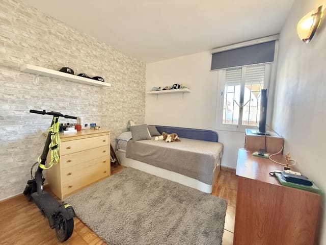 Penthouse til leje i El Toro / Port Adriano, Calvià - € 1.800 (Ref: 9161979)